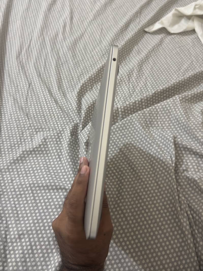 Macbook pro M1 8/512 8