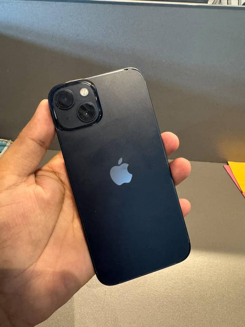 Apple iPhone 13 1