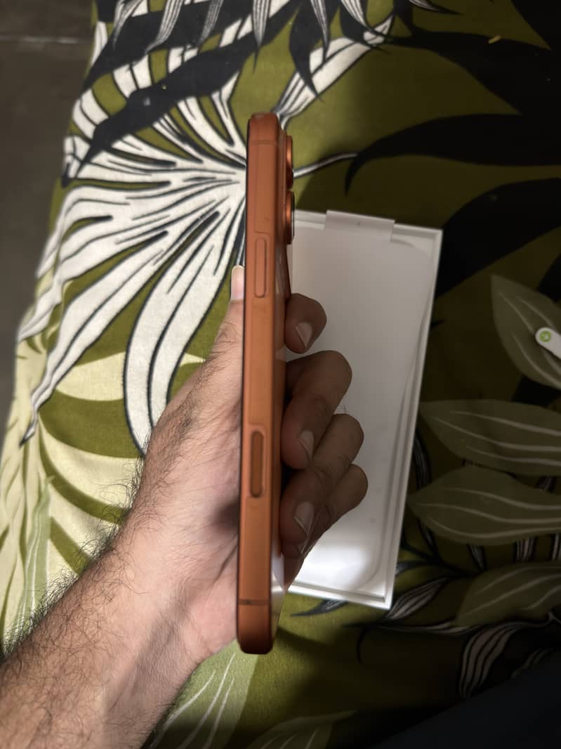 Apple iPhone 17 Pro Max 3