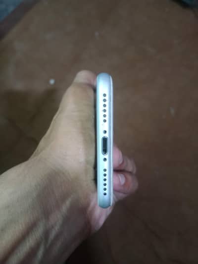 Apple iPhone 7