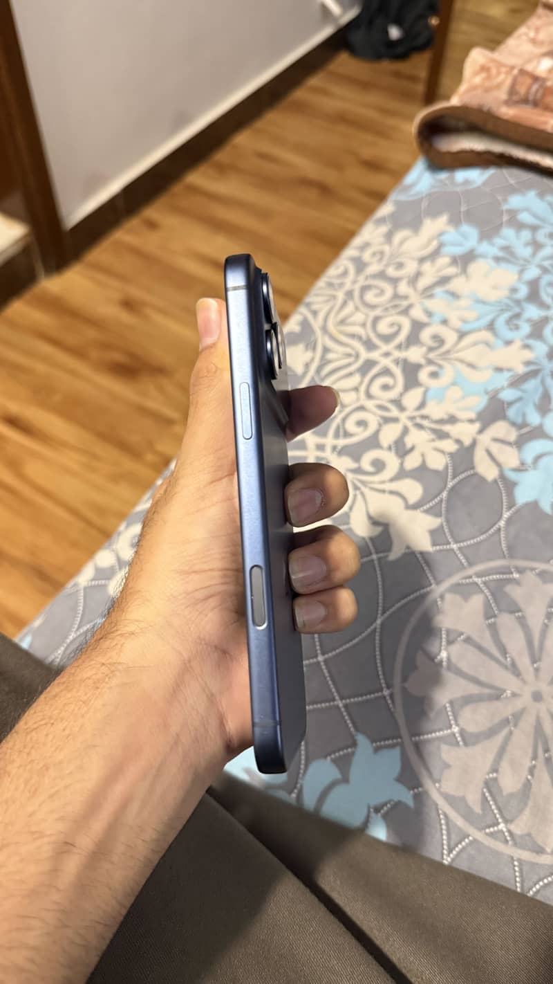 Apple iPhone 17 Pro Max 7