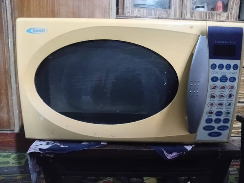 Waves Full size microwave 0