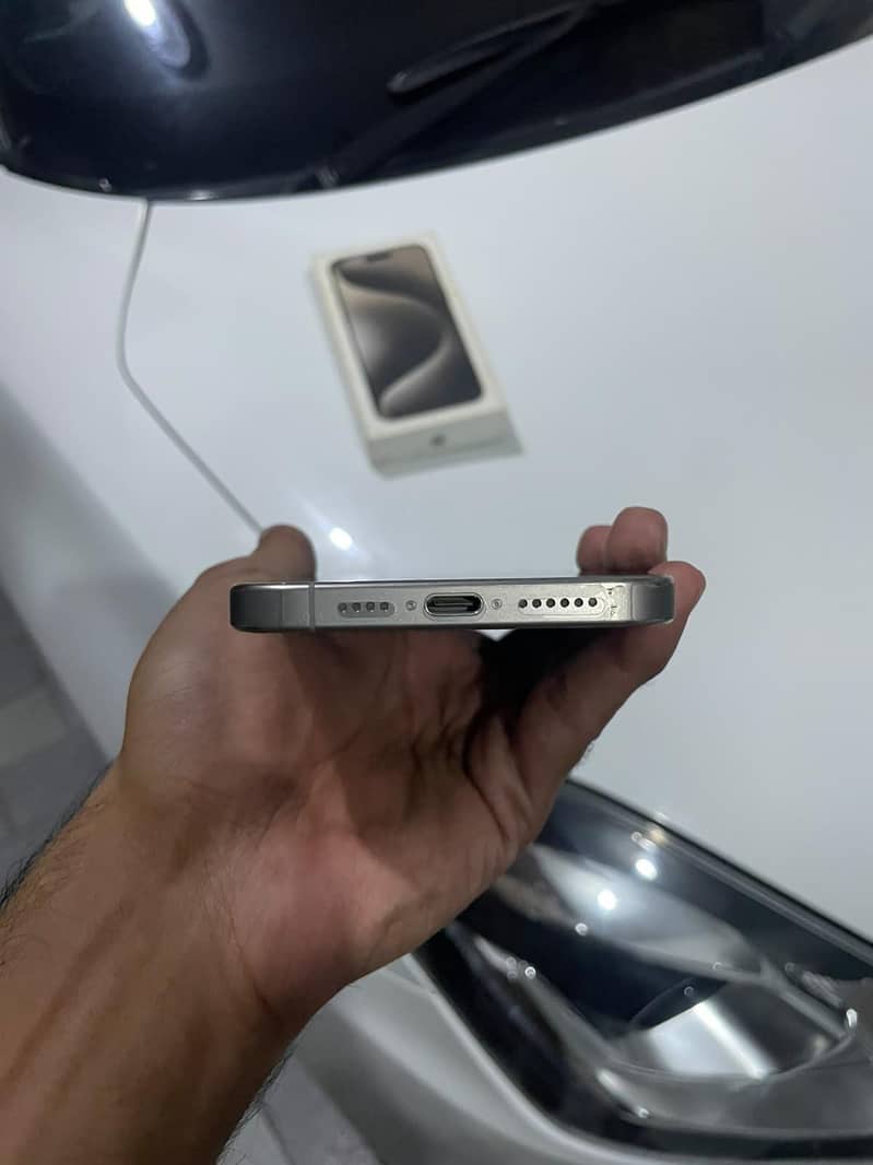 Apple iPhone 15 Pro Max 5