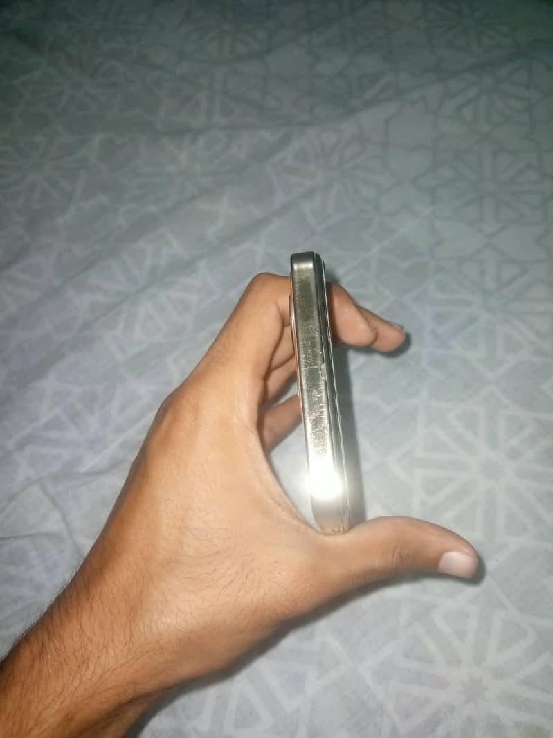 Infinix Note 30 4