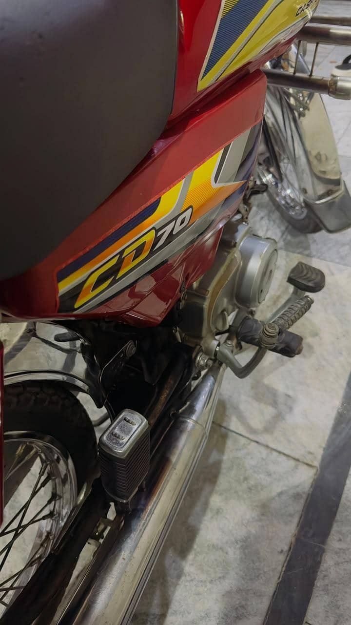 HONDA CD 70 9