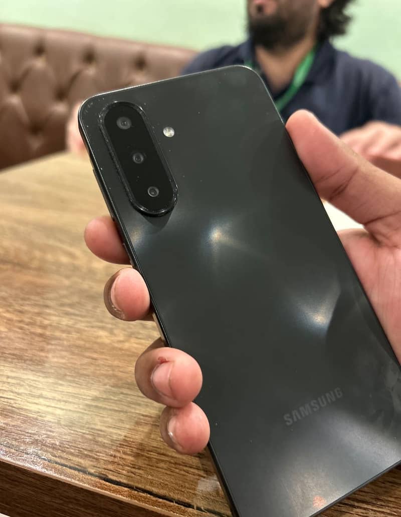 Samsung A17 2