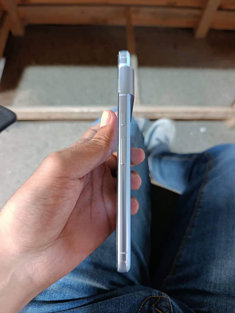 Google Pixel 8 Pro 4