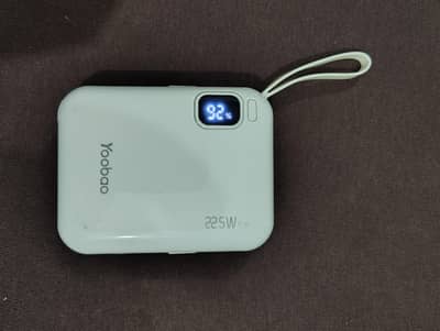 Yoobao original 22.5 W 10000Super fast charging support power Bank mAh