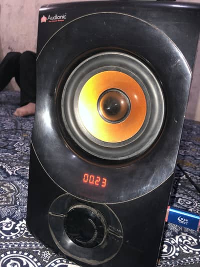 Best woffer audionic for 4 thousand