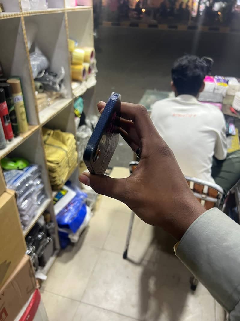 Apple iPhone 12 6