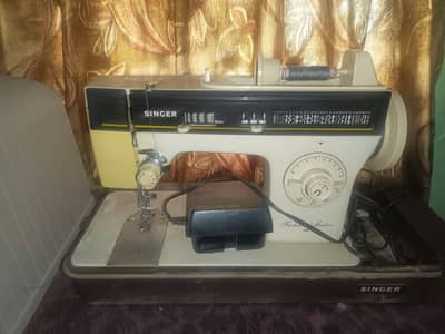 Singer Electric Sewing Machine