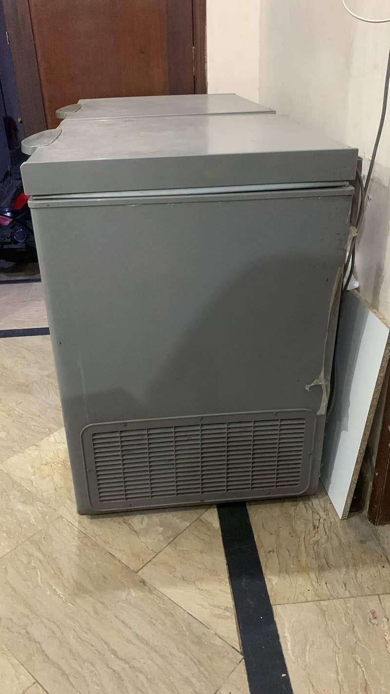 Dawlance Deep freezer 1