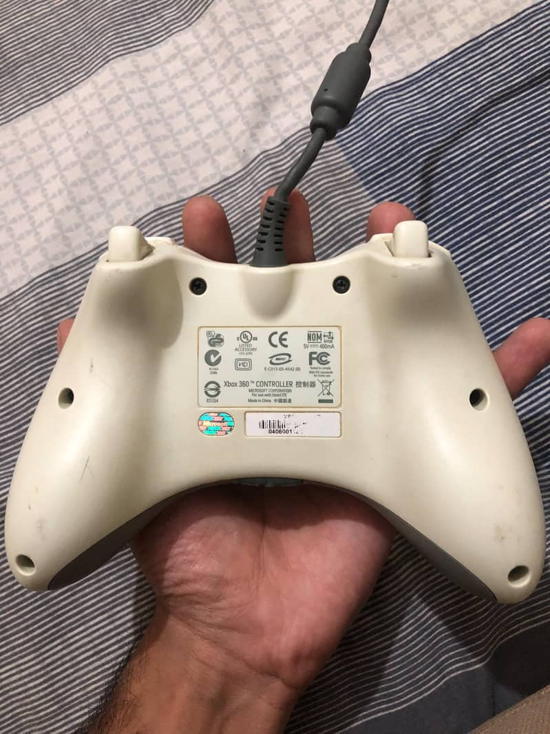 Xbox 360 controller 3