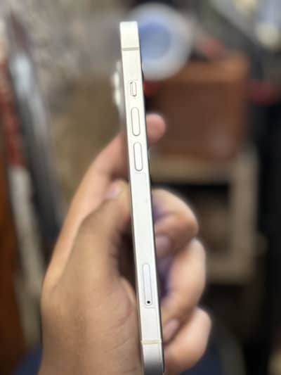 Apple iPhone 14