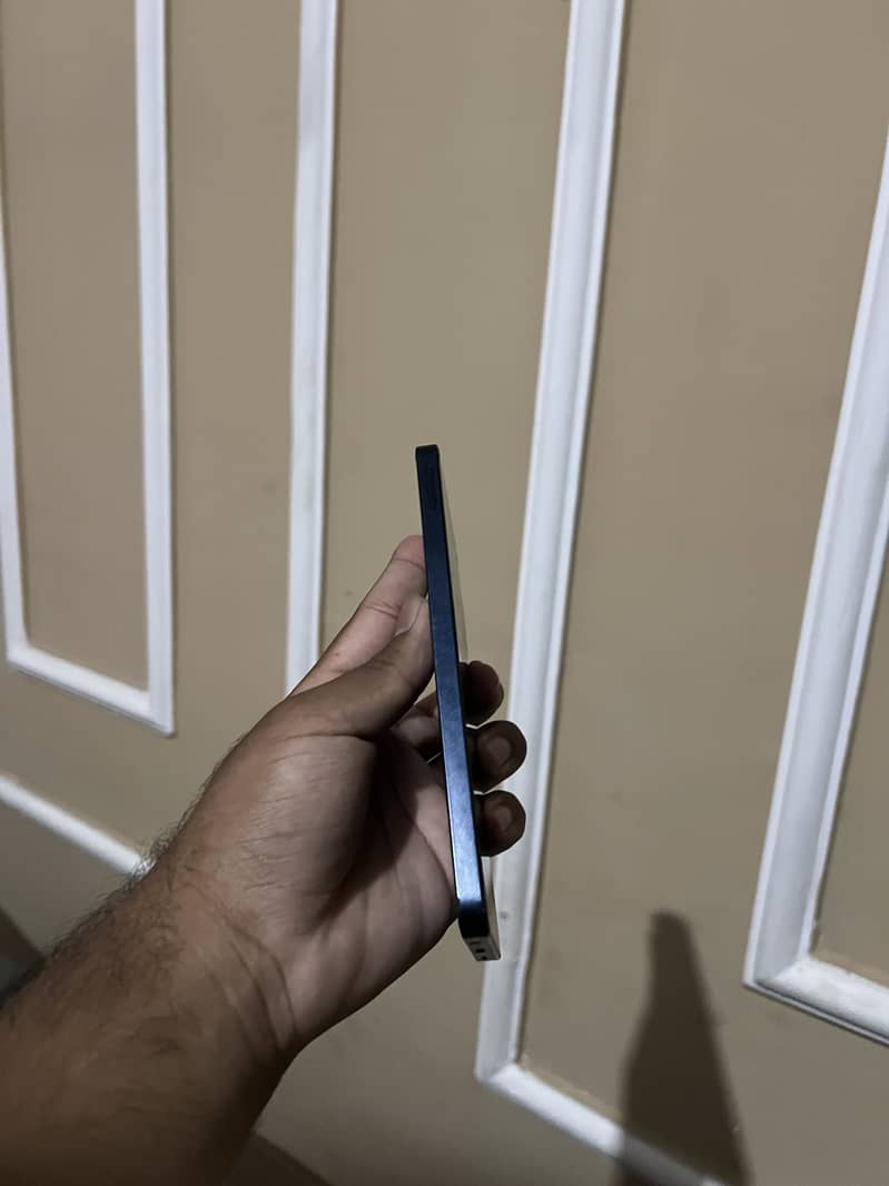 Samsung Mobile A06 4