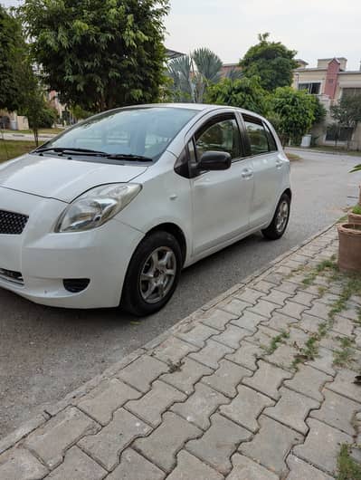 Toyota Vitz 2011