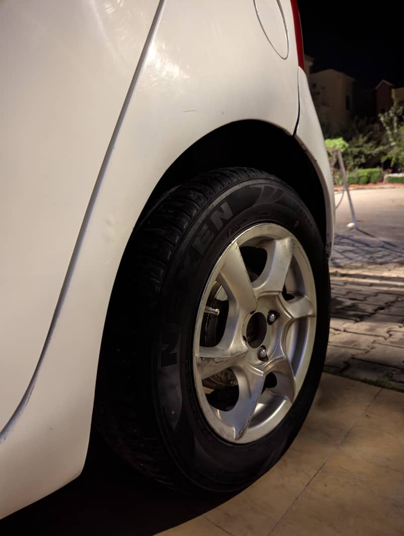 Toyota Vitz 2011 11