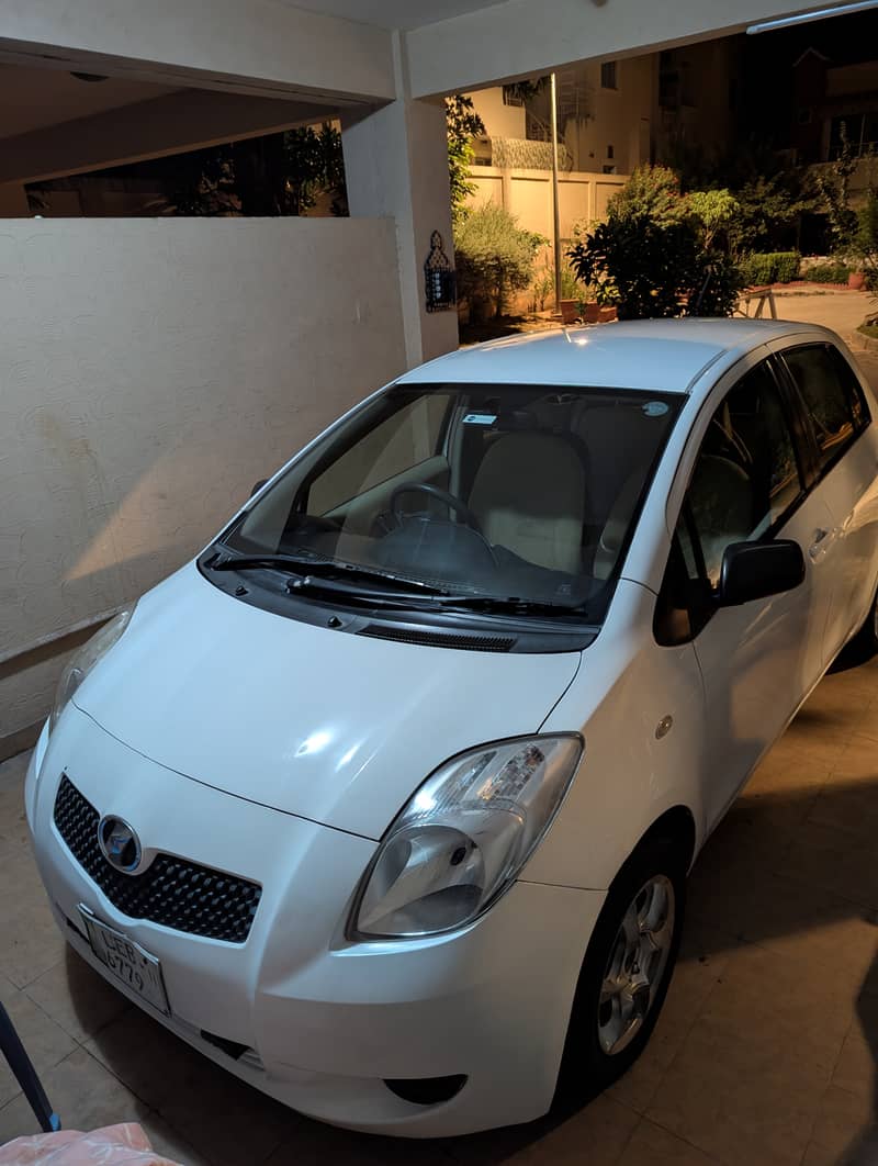 Toyota Vitz 2011 12