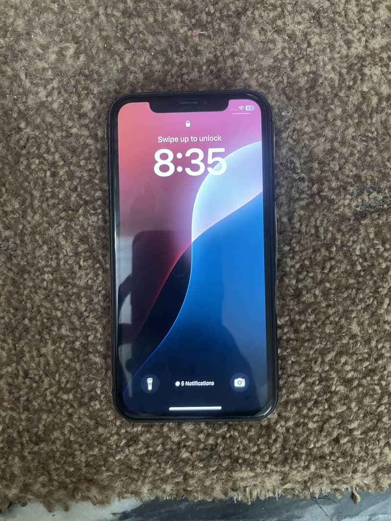 Apple iPhone 11 0