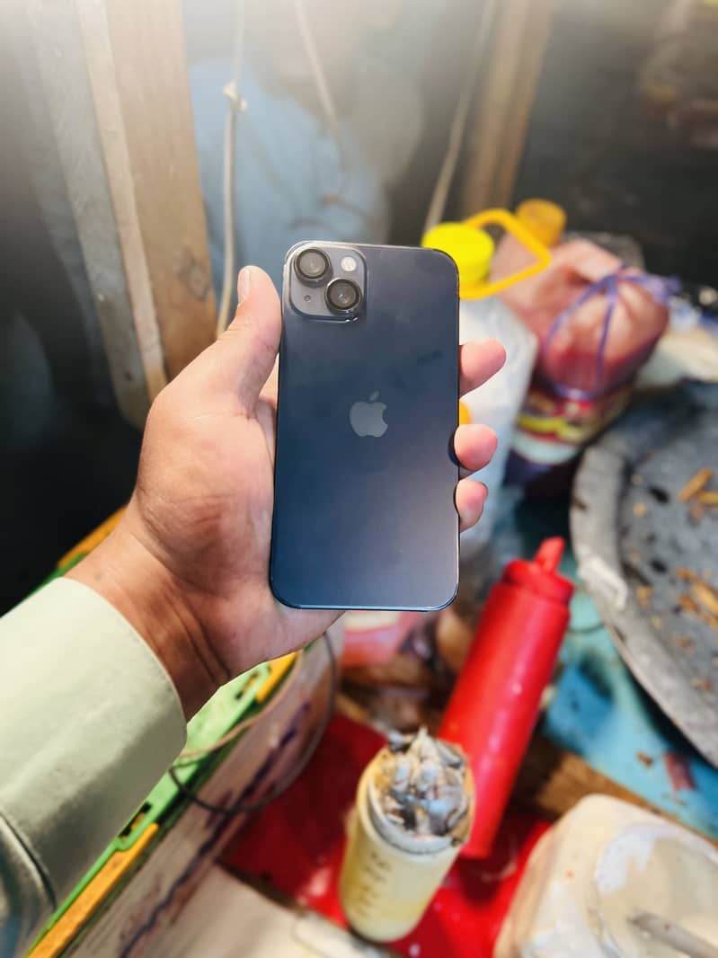 Apple iPhone 13 0
