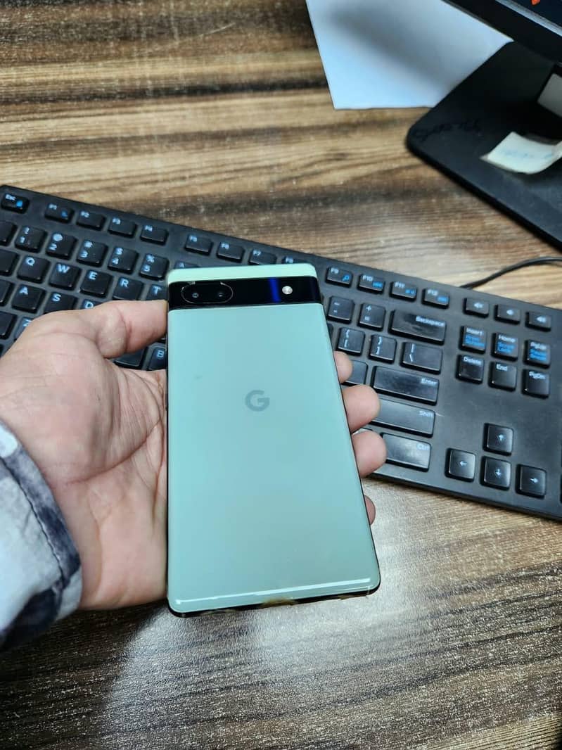 Google Pixel 6a 5
