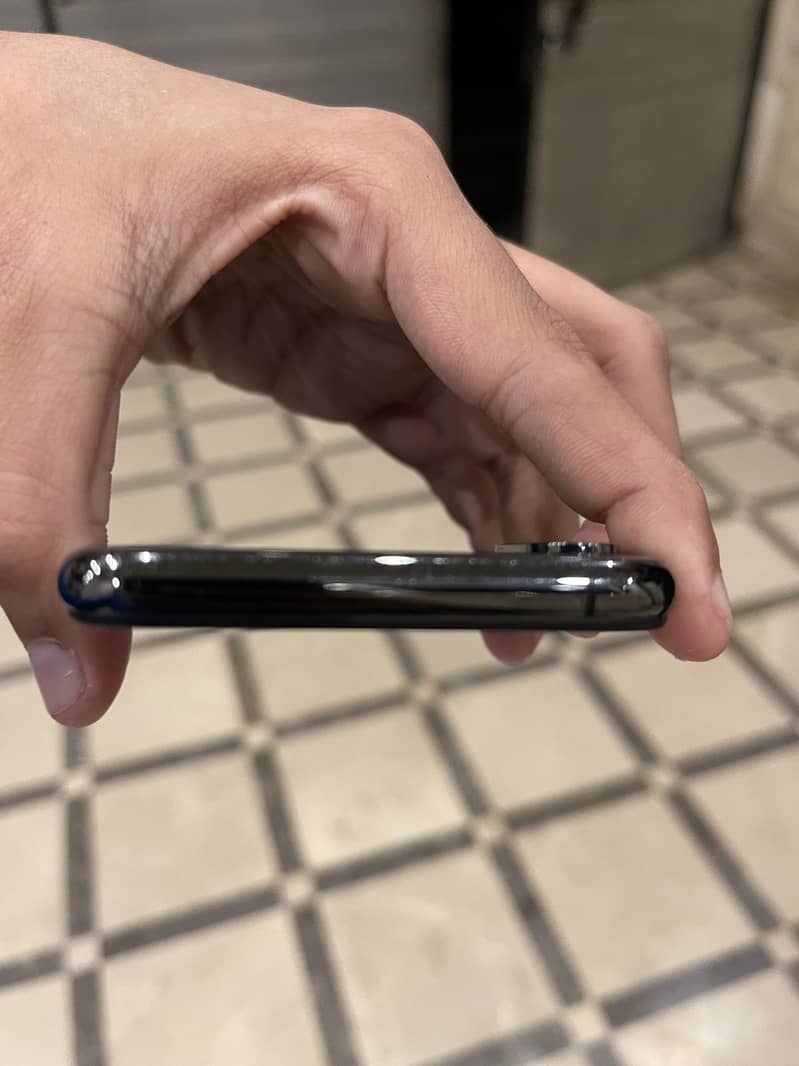 IPHONE XS NON PTA 1
