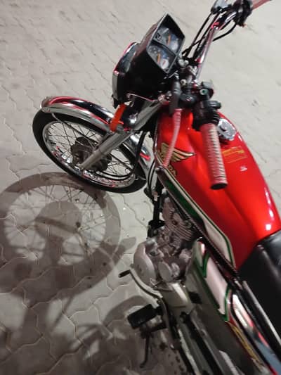 Honda CG 125 Special Edition 2023 | Self Start | Genuine, only 12000km