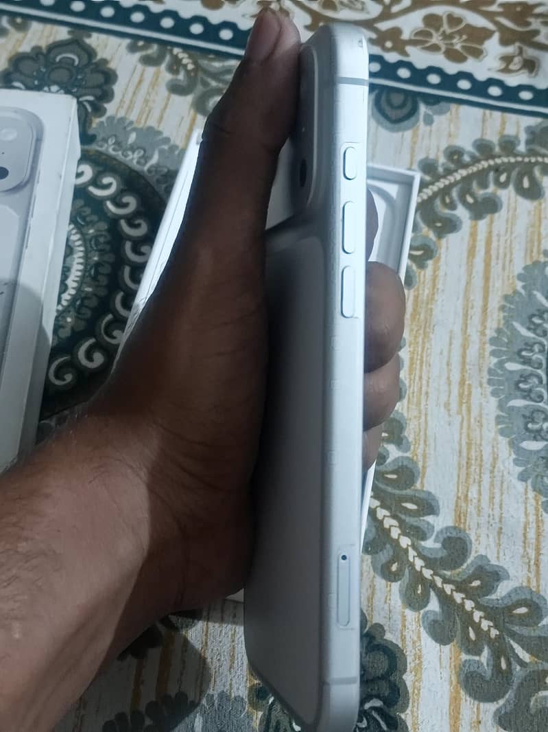 iPhone 17 pro Max 6