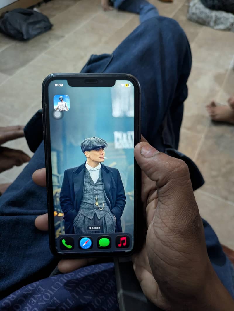 Apple iPhone 11 0
