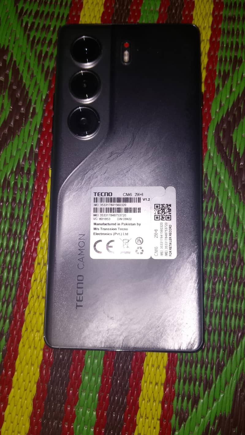 Tecno CAMON 40 Pro 0