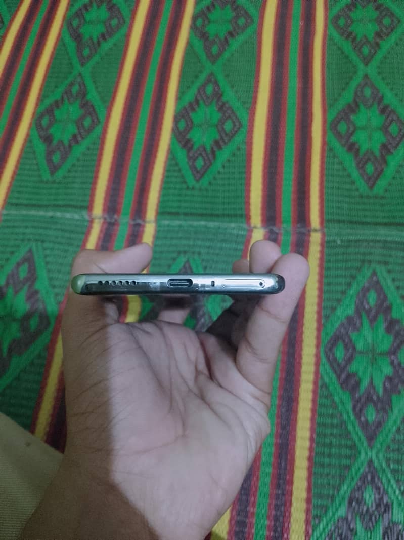 Tecno CAMON 40 Pro 1