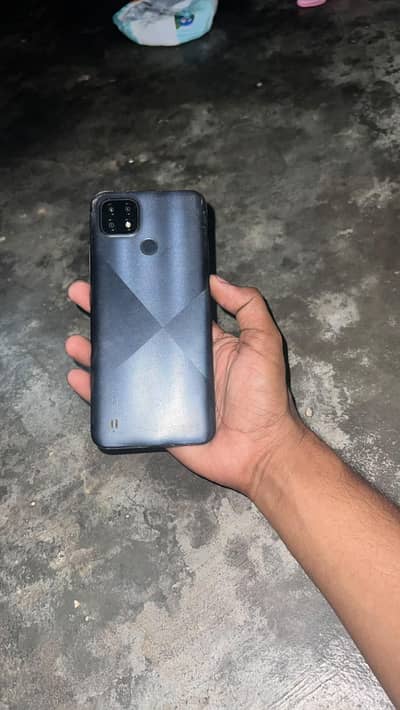 Realme C21