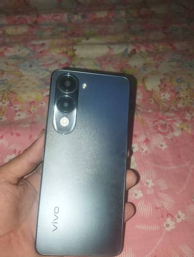 Vivo Y04 4+4Ram 128 Storage