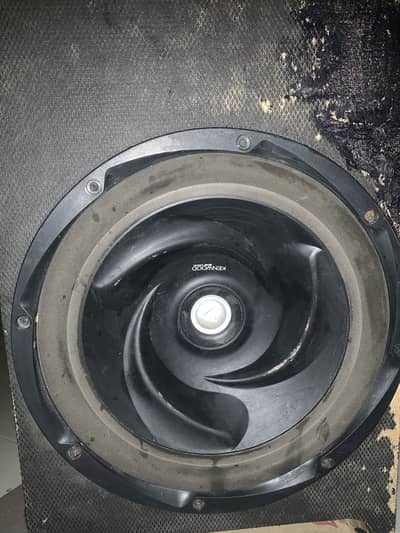 Cars bufar with amplifier