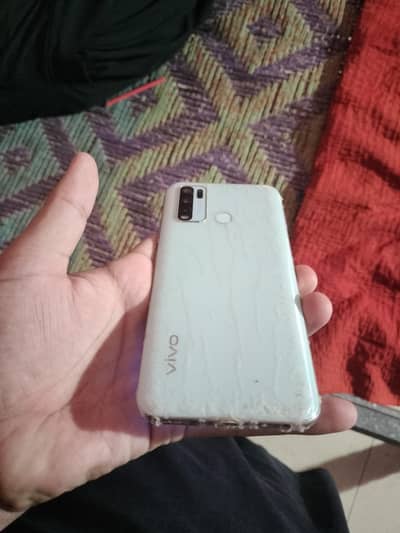 Vivo Y30