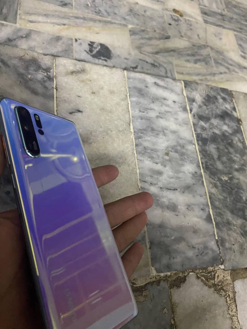 Huawei P30 Pro 0