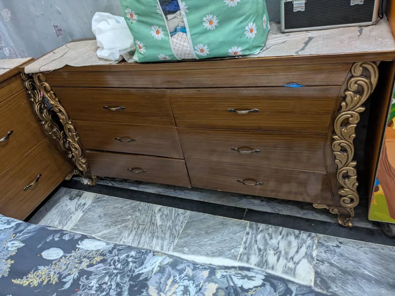 Modern Bed set 4