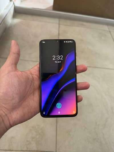 One Plus 6T (8GB,128)
