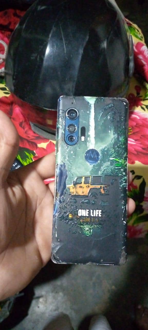 Motorola Edge Plus 0