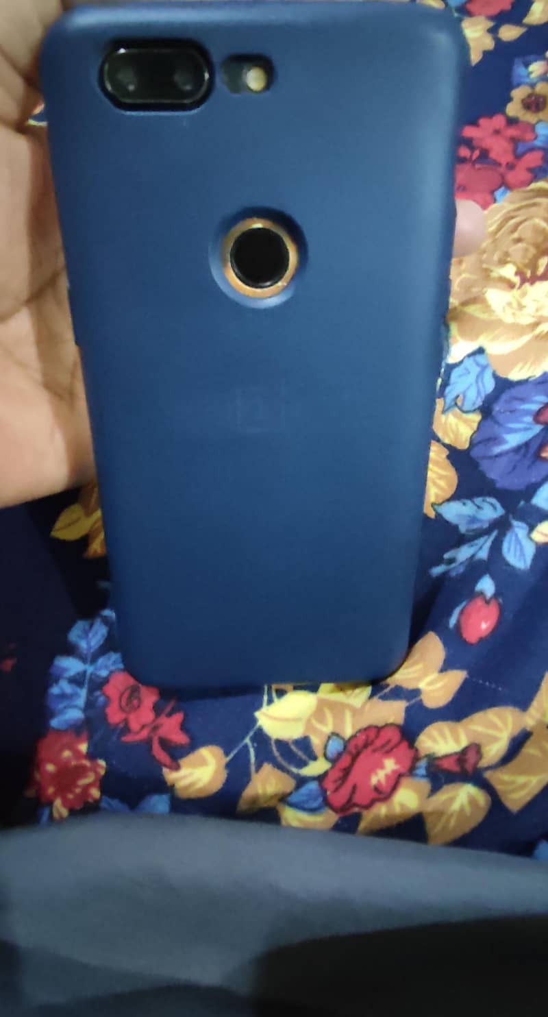 One Plus 5T 4