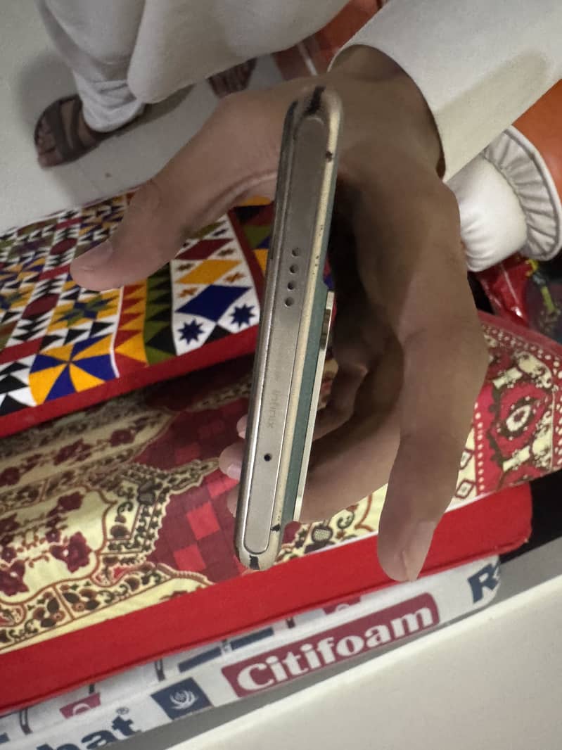Infinix Zero 30 3