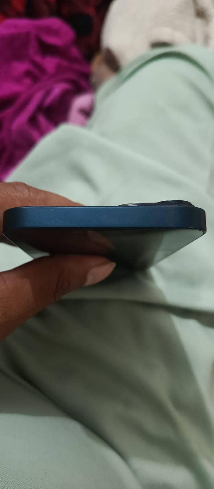 Apple iPhone 14 4