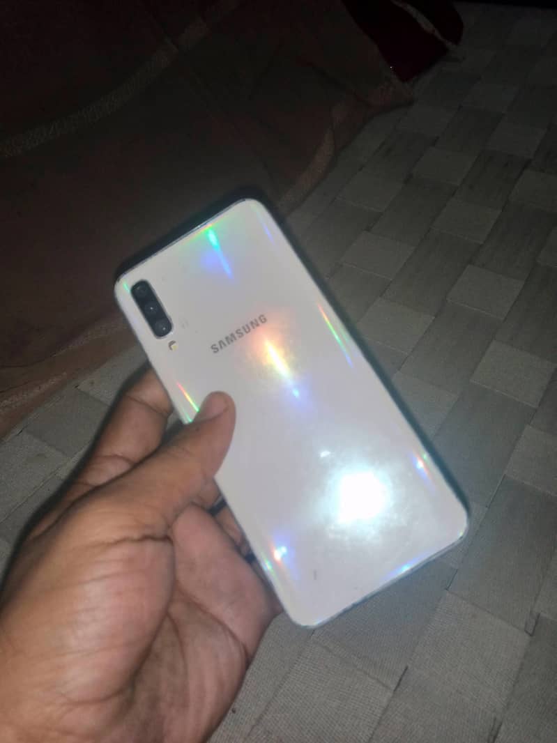 Samsung  A50 5