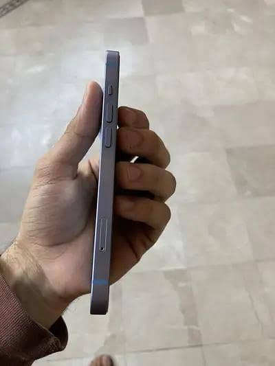 Apple iPhone 14 2