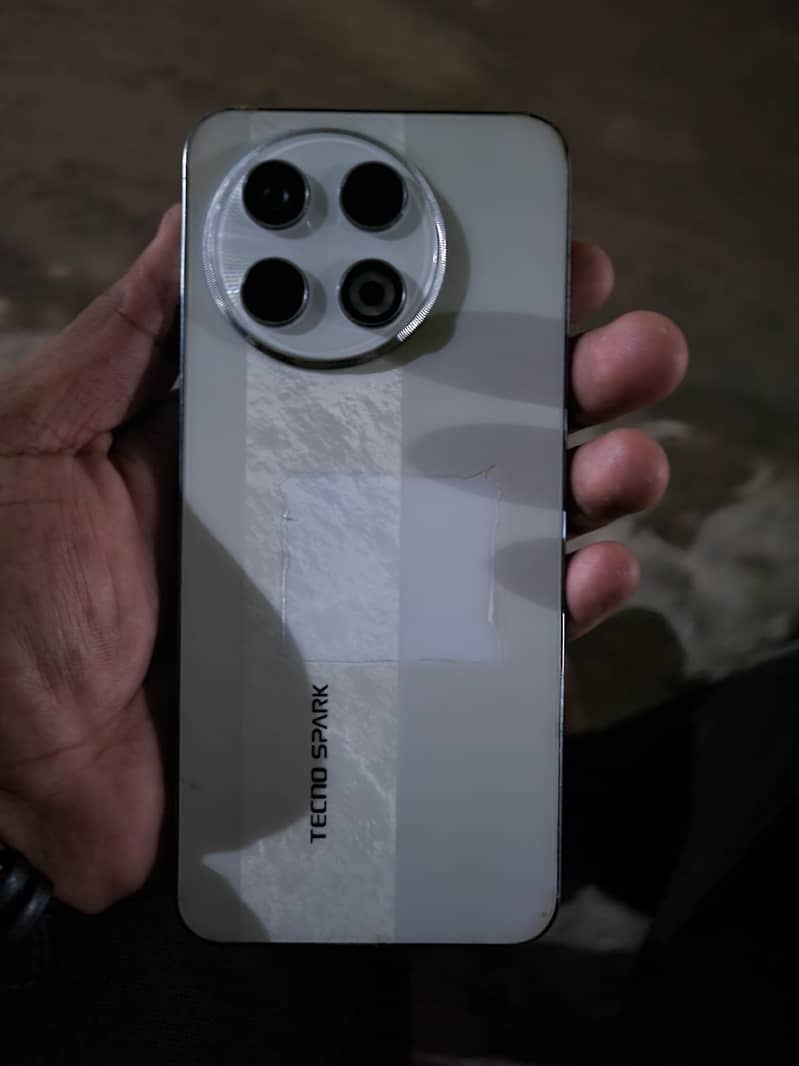 Tecno SPARK 30 Pro 2
