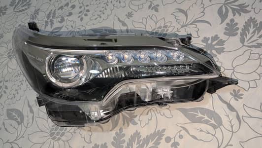 Fortuner headlight for sale