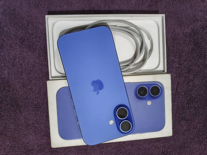 Apple iPhone 16 2
