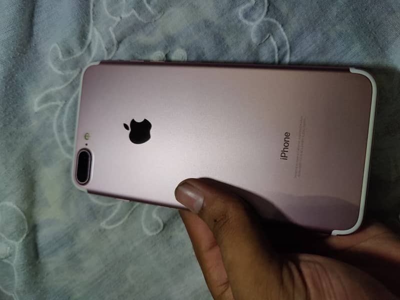 Apple iPhone 7 Plus 7