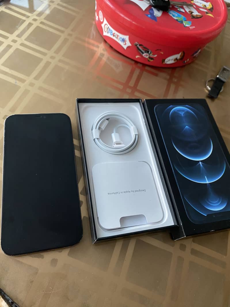 Apple iPhone 12 Pro Max 4