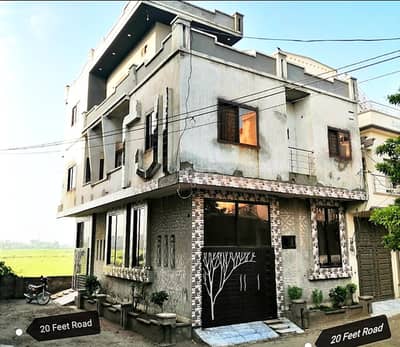corner 4 Marla triple storey beautifull house for sale(Urgent)